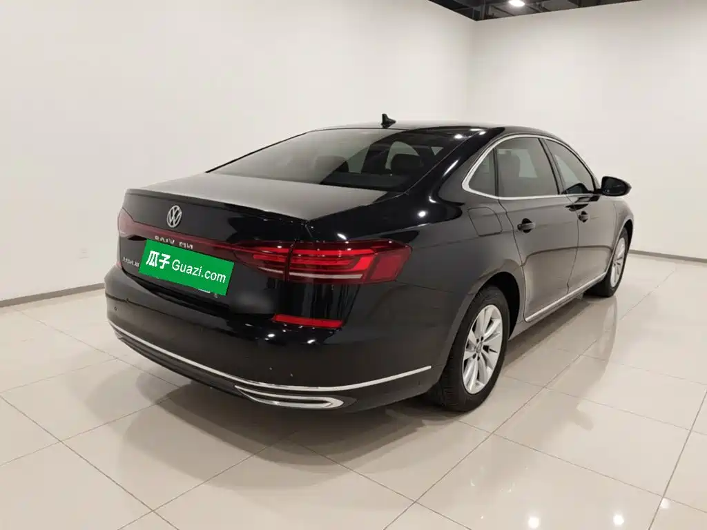 Volkswagen Passat — фото 6