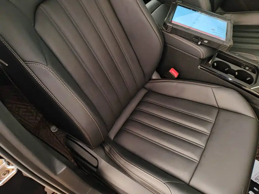 Volkswagen Passat — фото 25