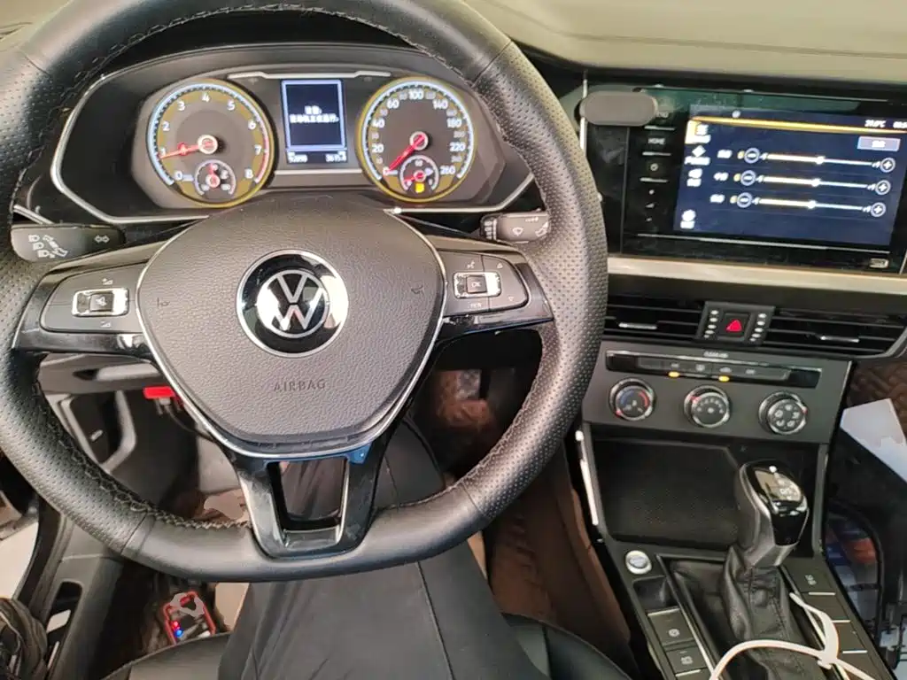 Volkswagen Passat — фото 10