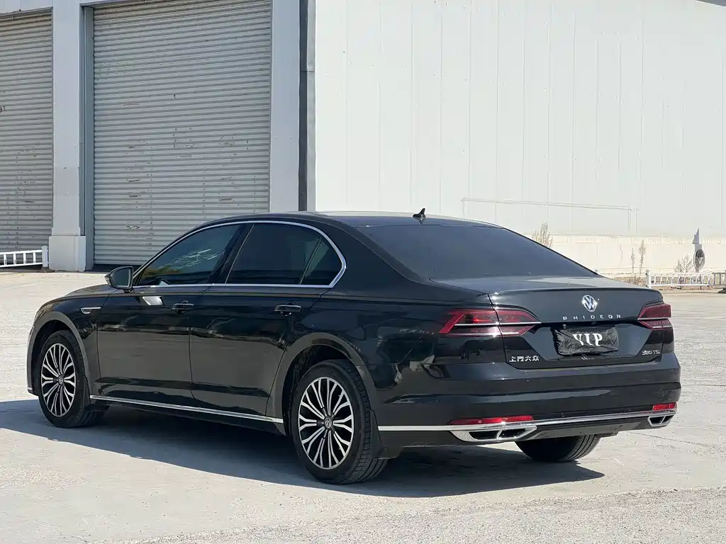 Volkswagen Phideon — фото 9