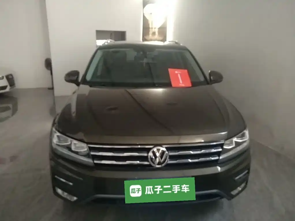 Volkswagen Tiguan L — фото 3
