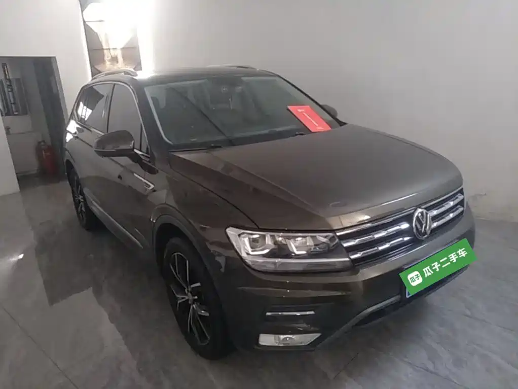 Volkswagen Tiguan L — фото 4
