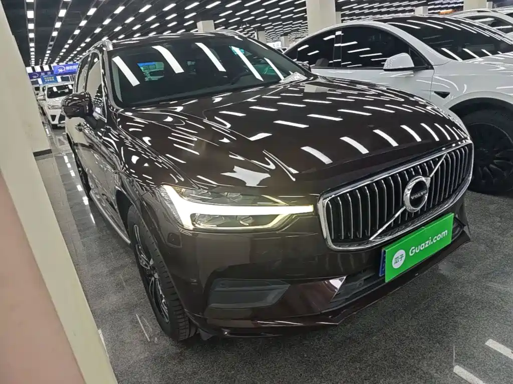 Volvo XC60 — фото 4