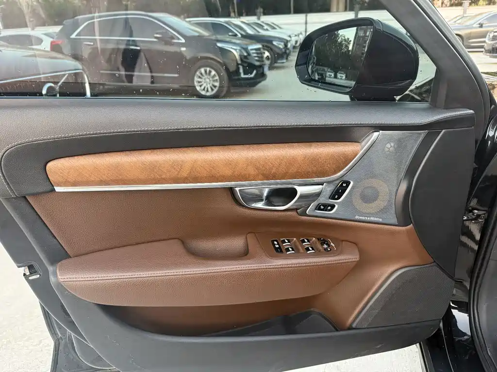 Volvo S90 — фото 3