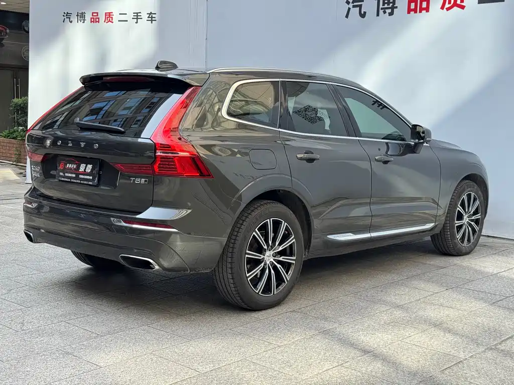 Volvo XC60 — фото 4