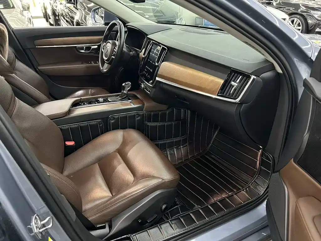 Volvo S90 — фото 6