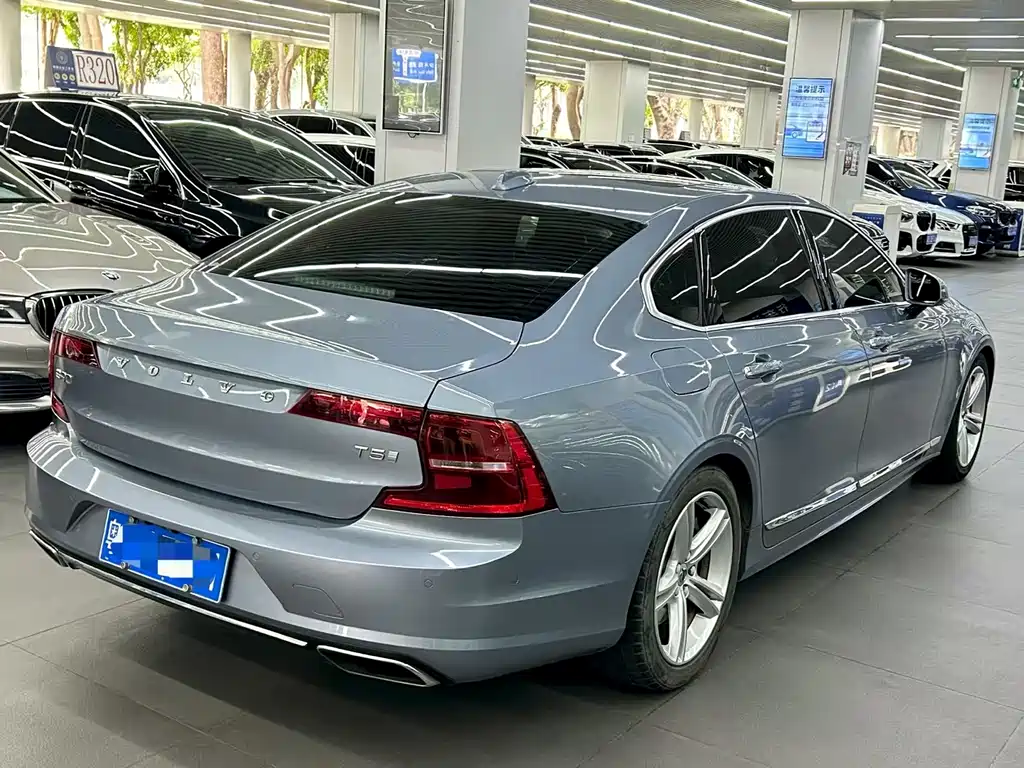 Volvo S90 — фото 8