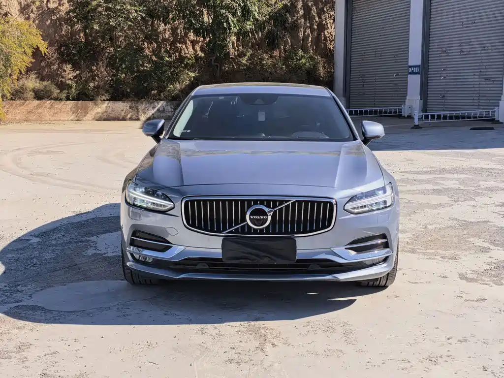 Volvo S90 — фото 3