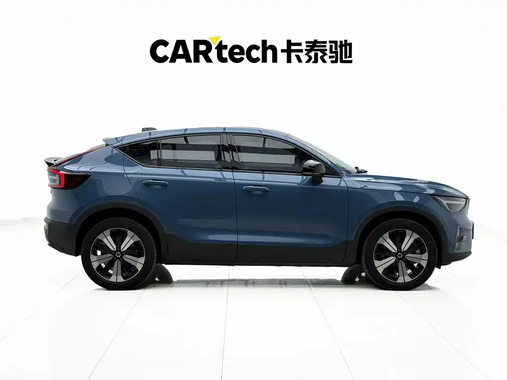 Volvo C40 — фото 4