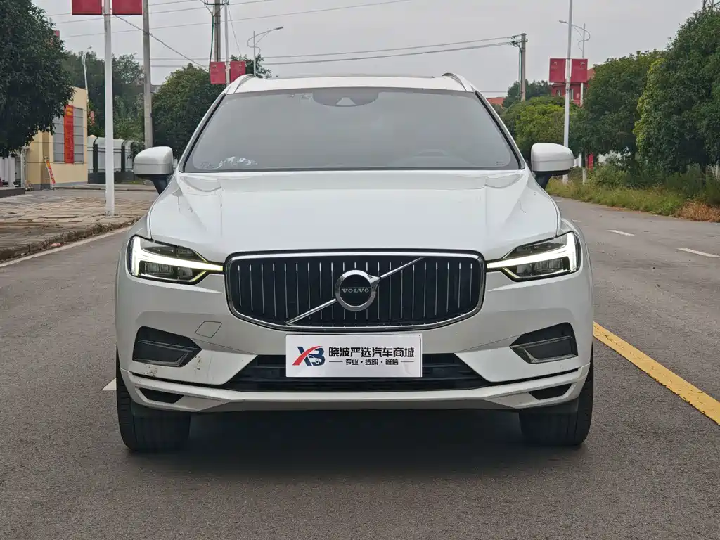 Volvo XC60 — фото 2