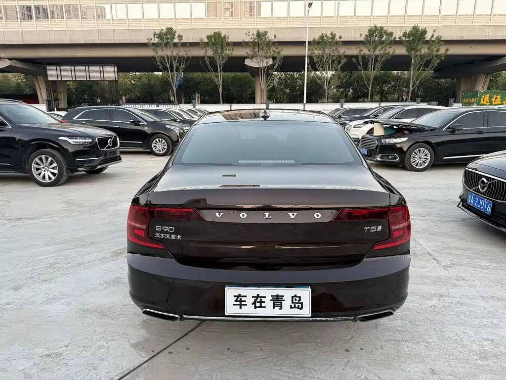Volvo S90 — фото 14