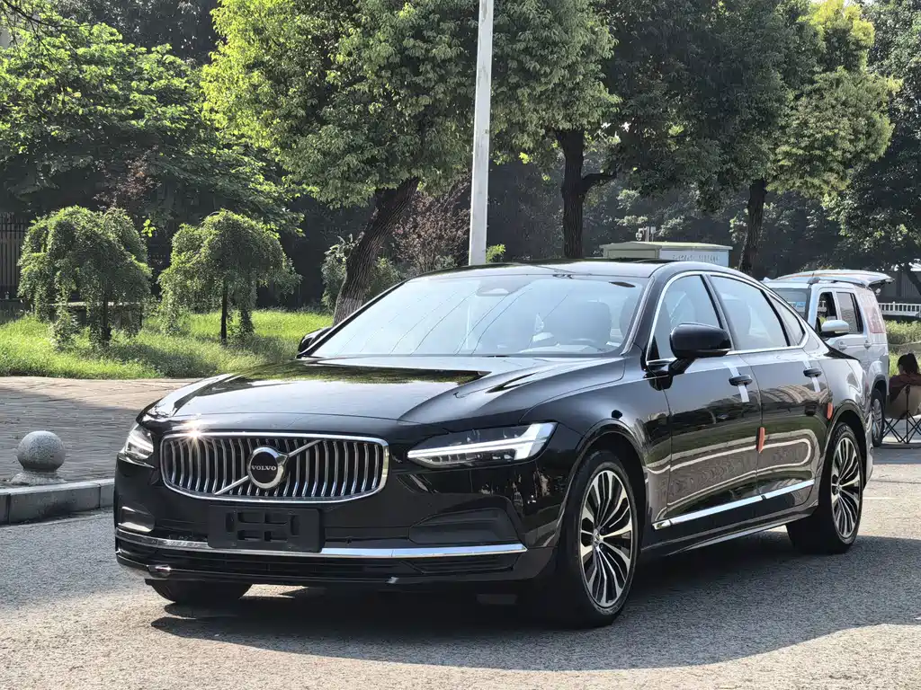 Volvo S90 — фото 3