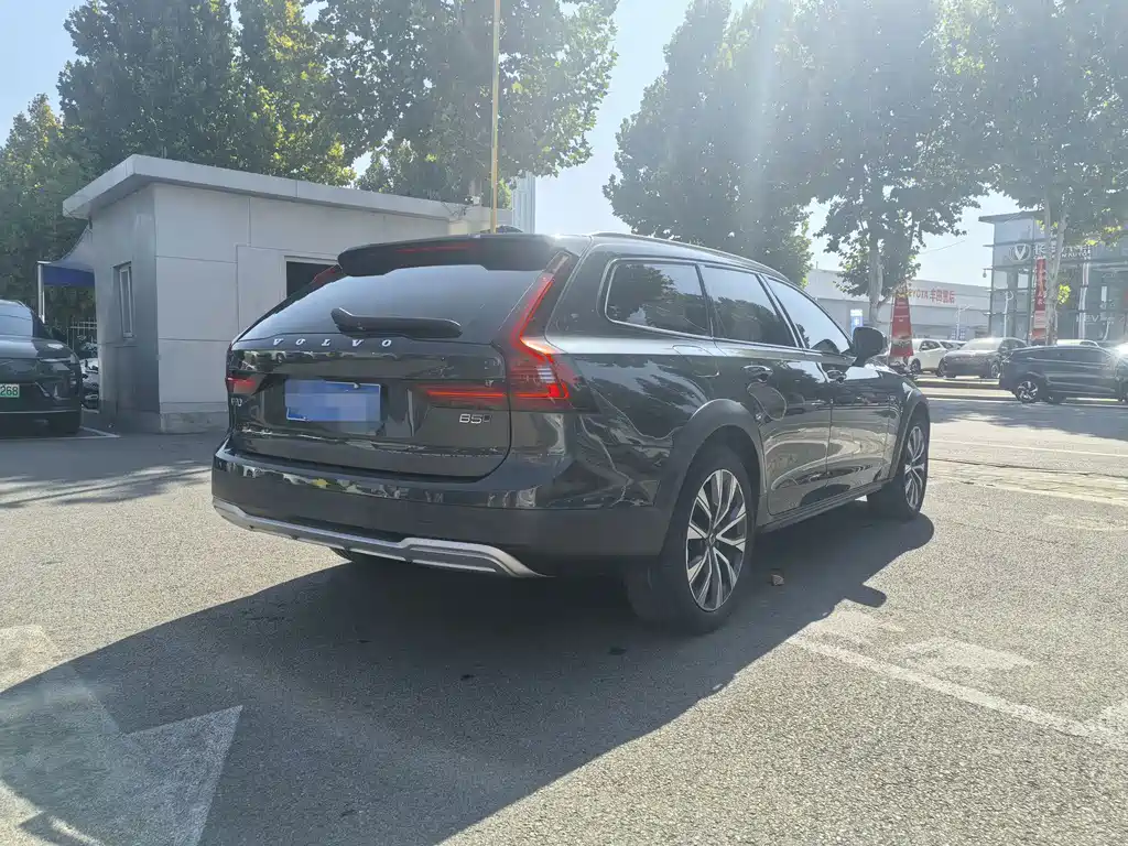 Volvo V90 — фото 10