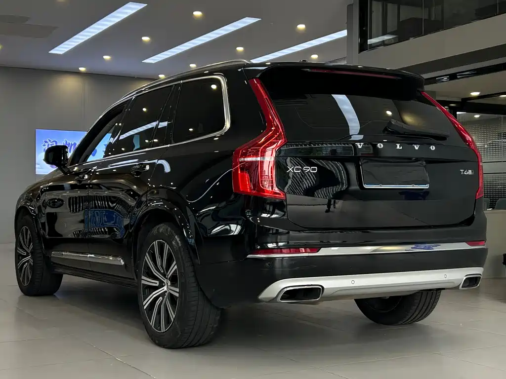 Volvo XC90 — фото 5