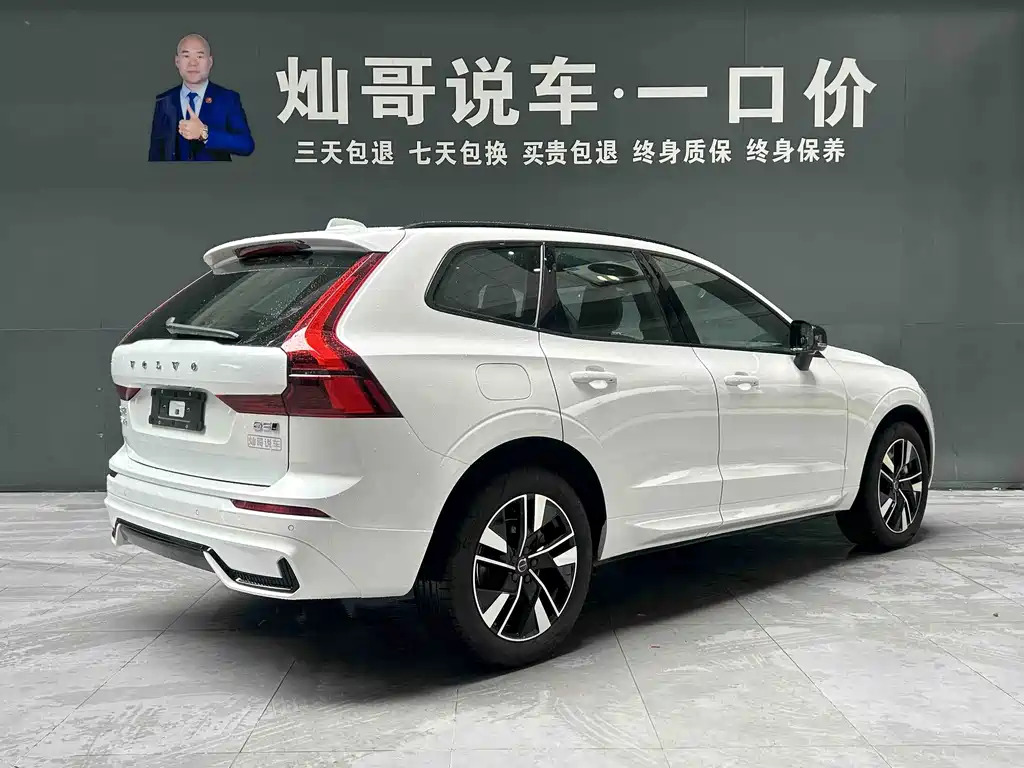 Volvo XC60 — фото 2