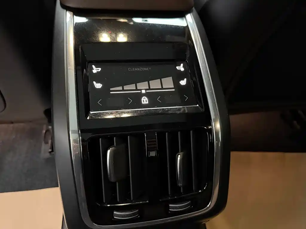 Volvo S90 — фото 11