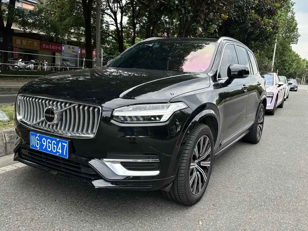 Volvo XC90 — фото 3