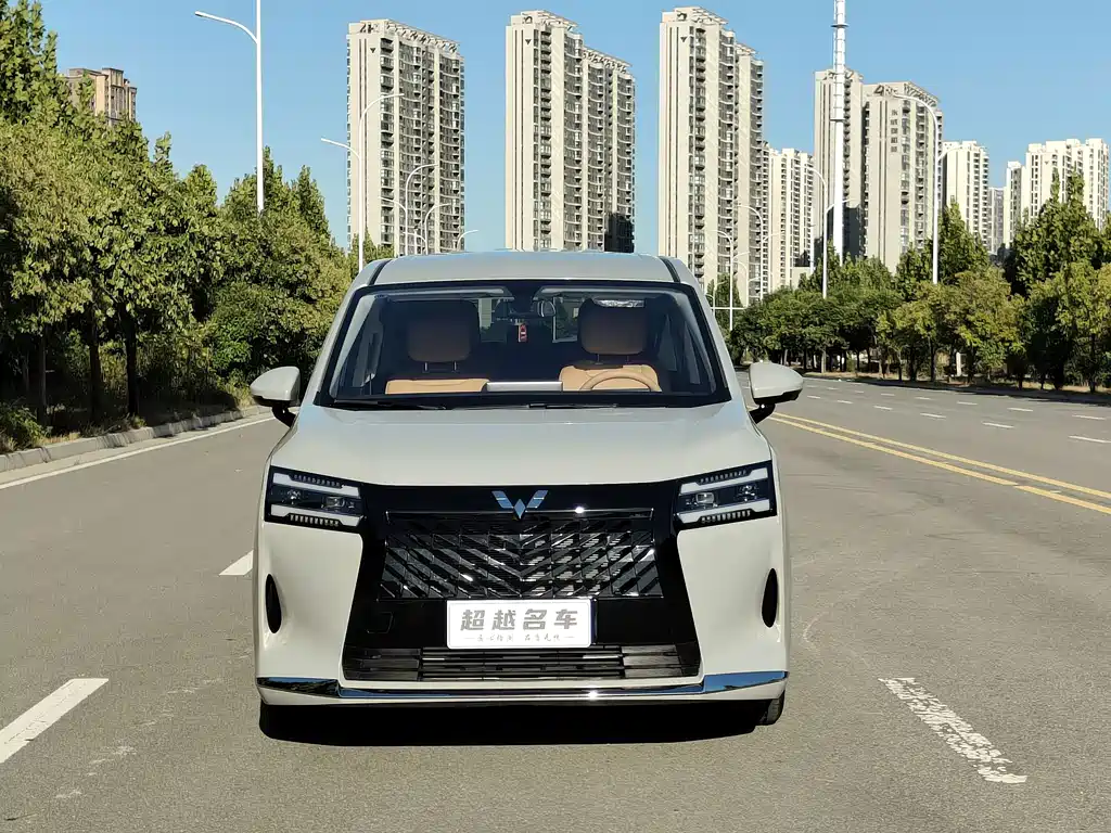 Wuling Xingguang 730 — фото 2