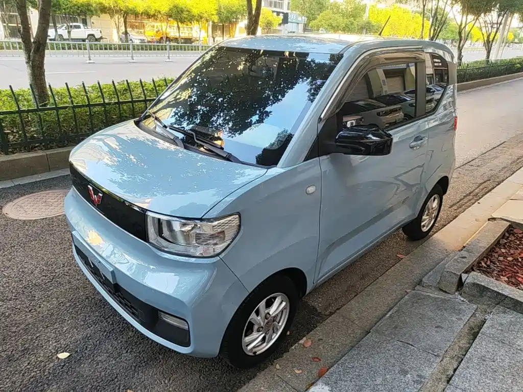 Wuling MINIEV — фото 2