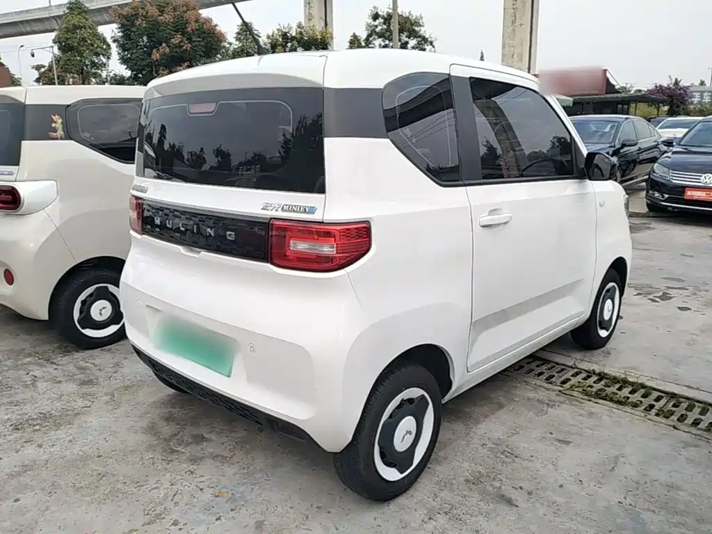 Wuling MINIEV — фото 7