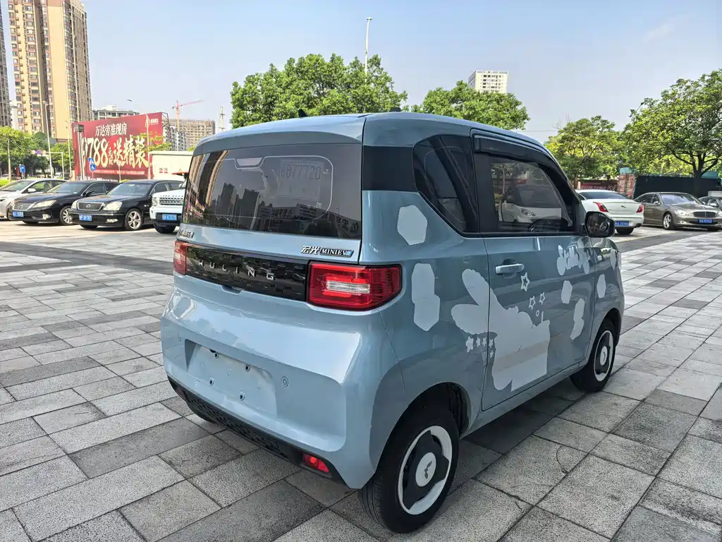 Wuling MINIEV — фото 6