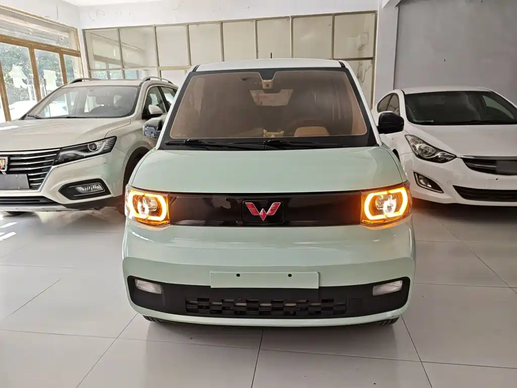 Wuling MINIEV — фото 3