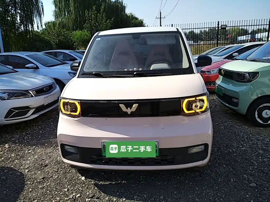 Wuling MINIEV — фото 3