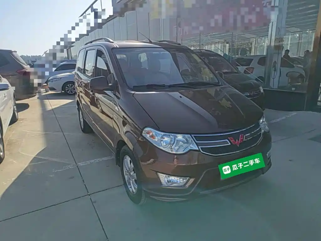 Wuling Hongguang — фото 4