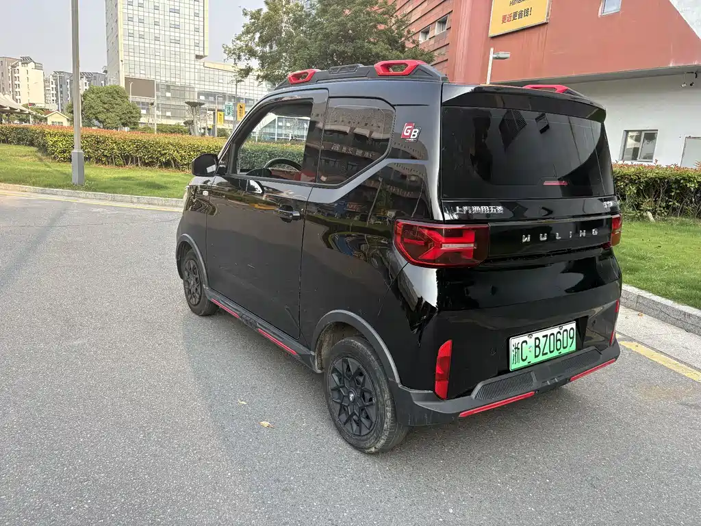 Wuling MINIEV — фото 10