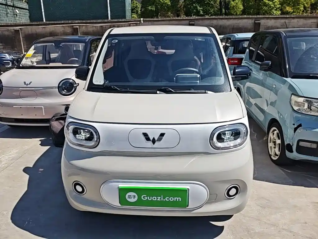 Wuling MINIEV — фото 3