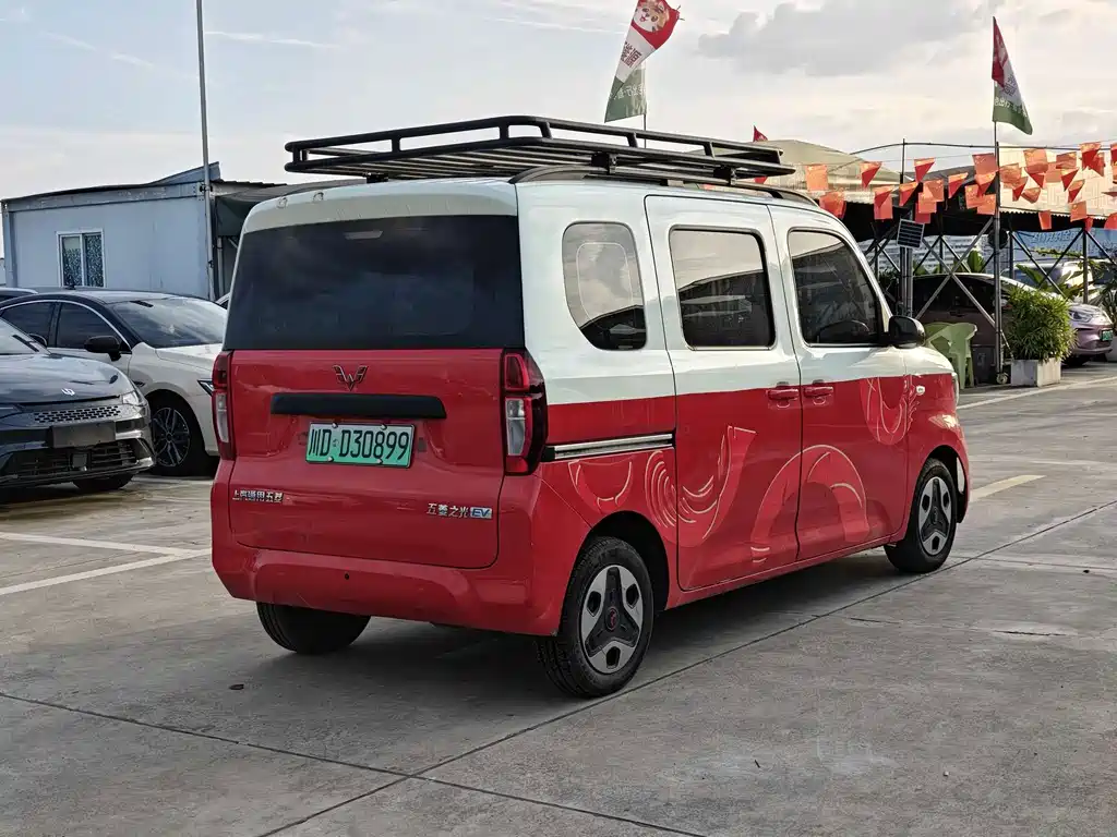 Wuling Zhiguang EV — фото 6