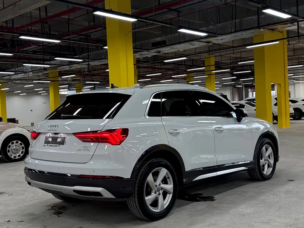 Audi Q3 — фото 3