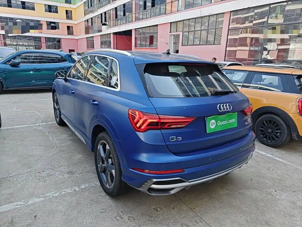 Audi Q3 — фото 5