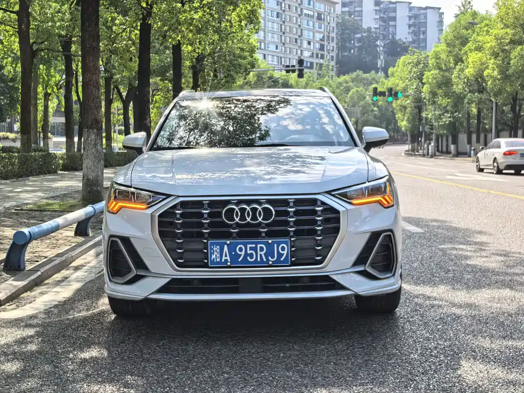 Audi Q3 — фото 2
