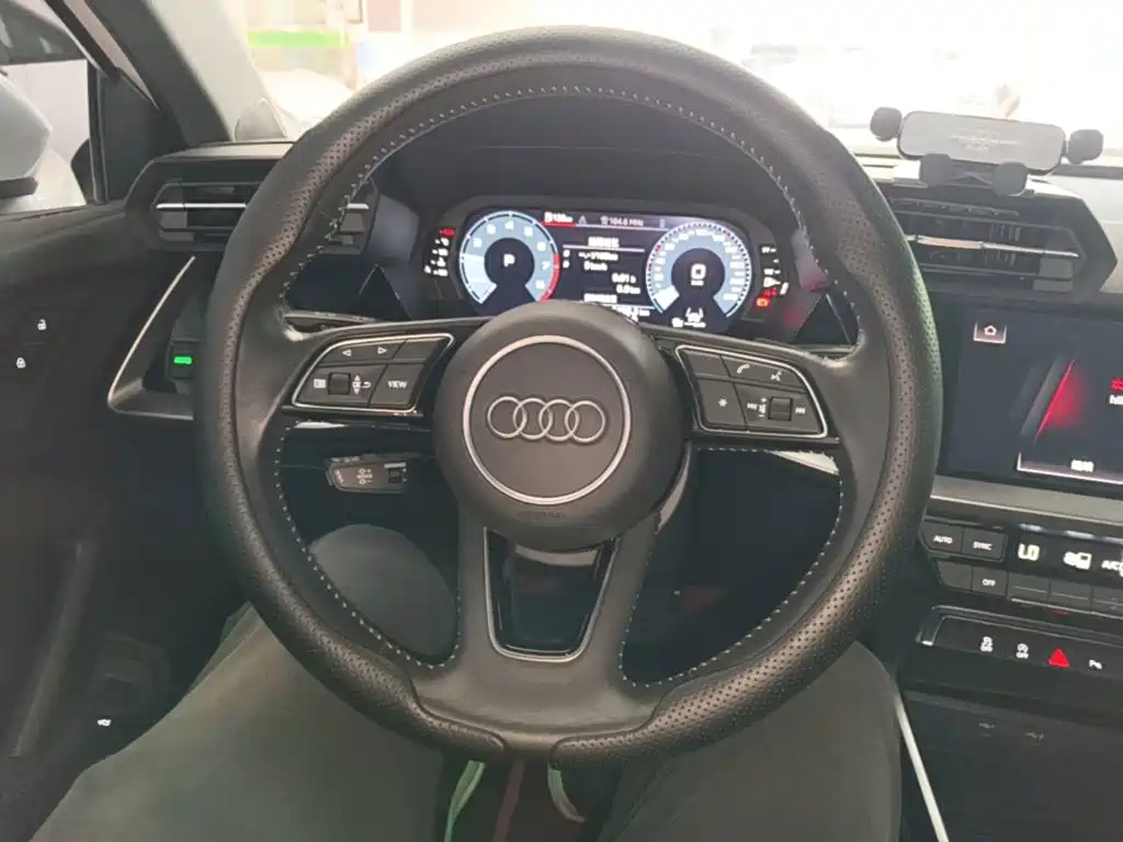 Audi A3 — фото 11
