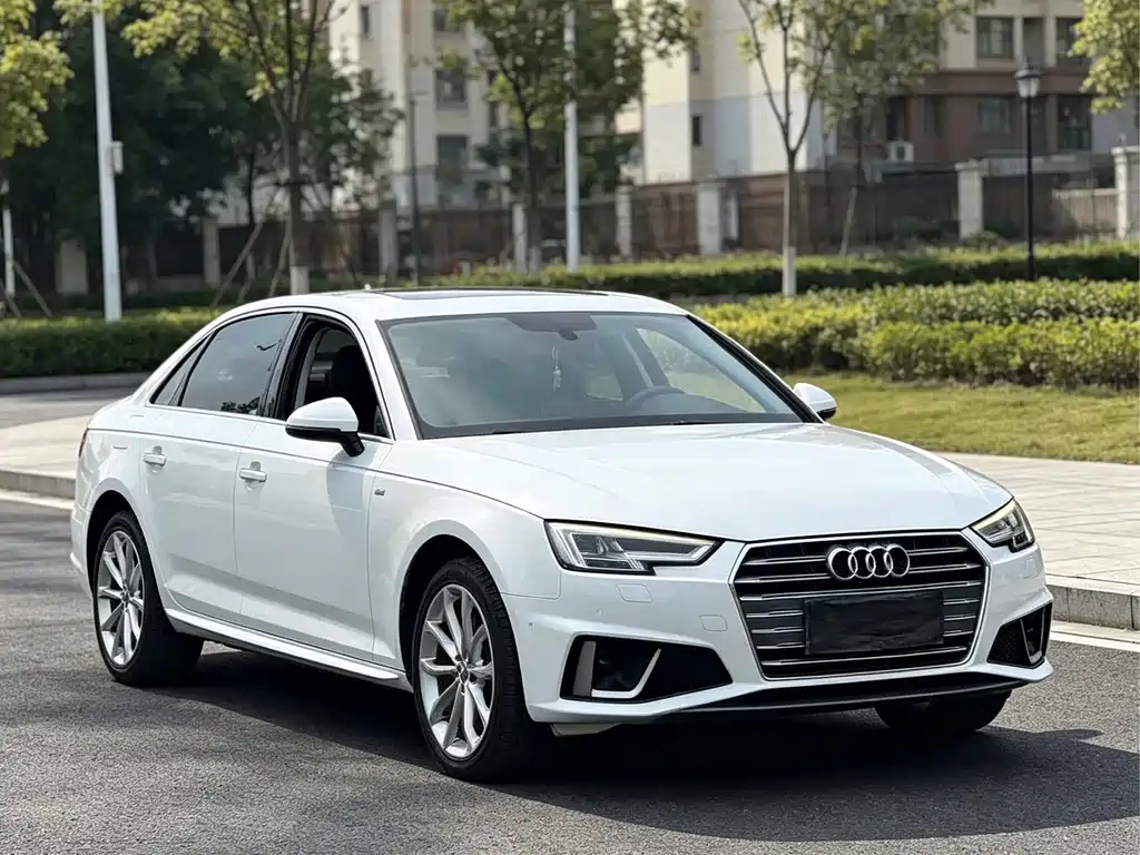 Audi A4L — фото 3