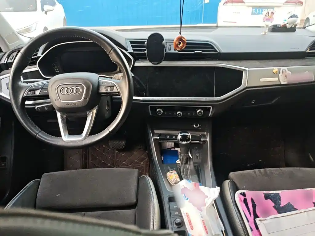 Audi Q3 — фото 5