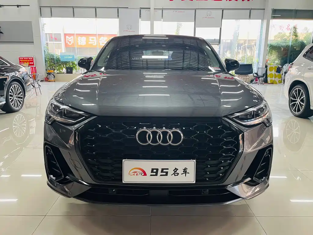 Audi Q3 Sportback — фото 2