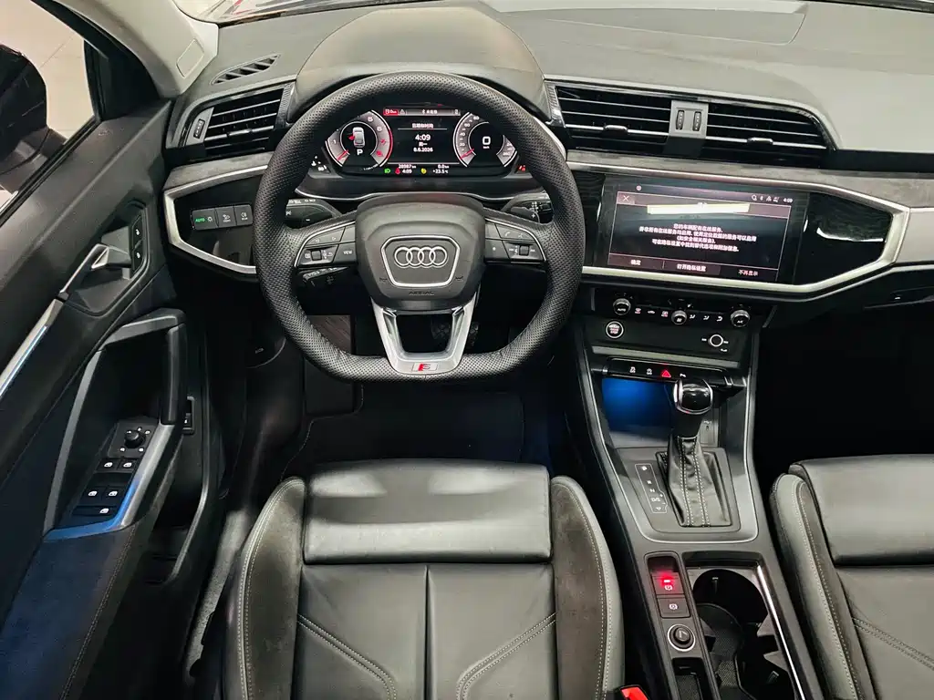 Audi Q3 Sportback — фото 11