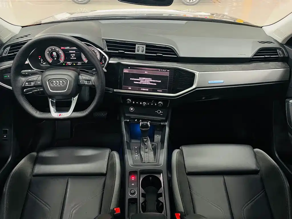 Audi Q3 Sportback — фото 10