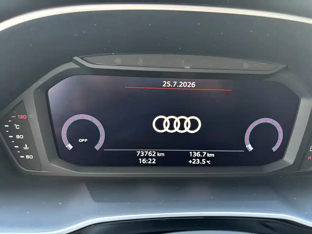 Audi Q3 — фото 15