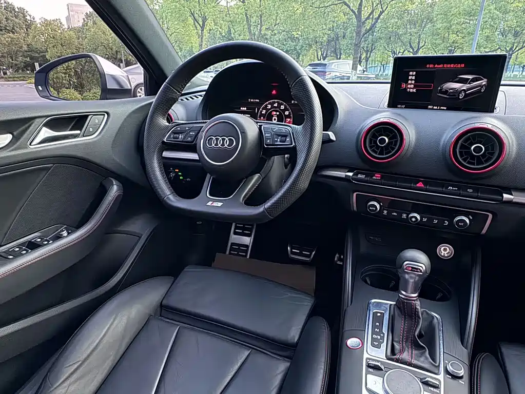 Audi S3 — фото 9
