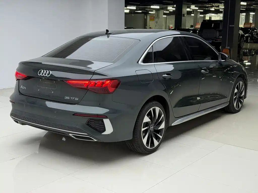 Audi A3 — фото 13