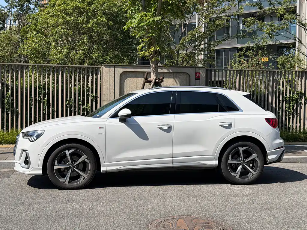 Audi Q3 — фото 3