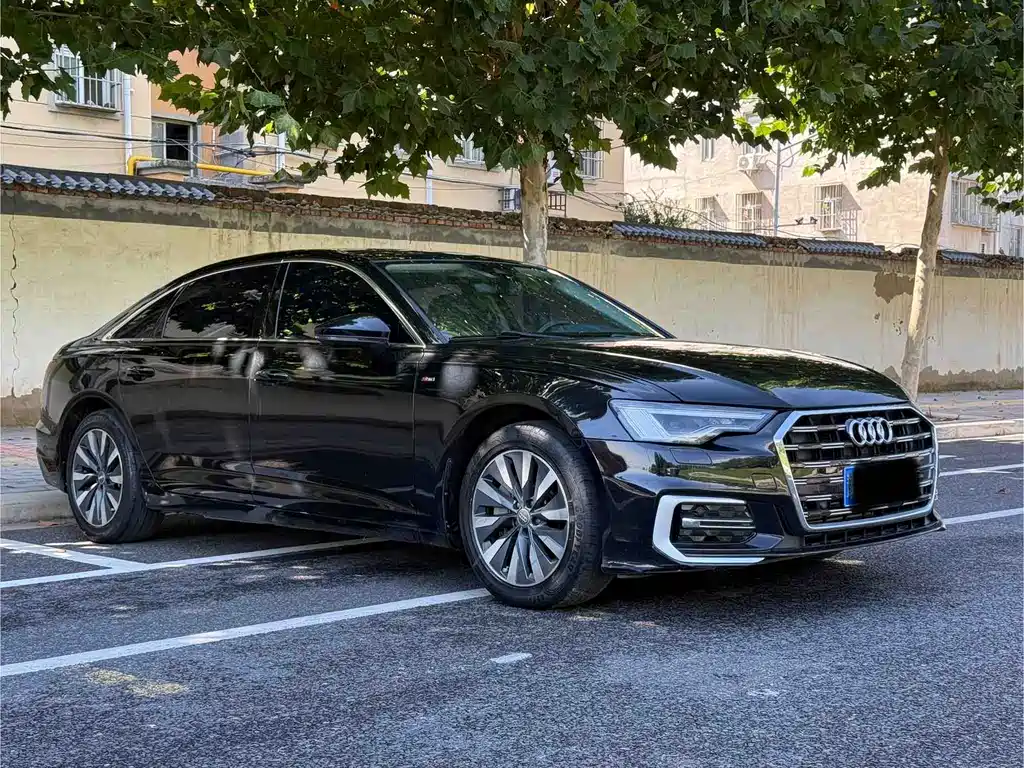 Audi A6L — фото 2