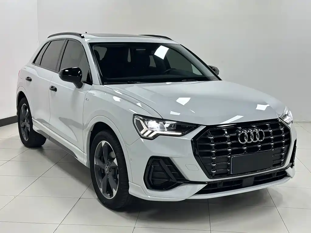 Audi Q3 — фото 3