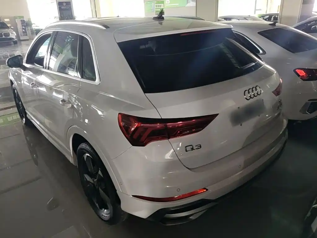 Audi Q3 — фото 5