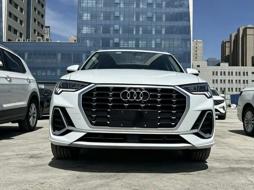 Audi Q3 — фото 2