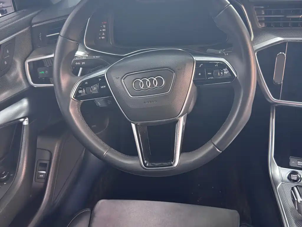 Audi A6L — фото 6
