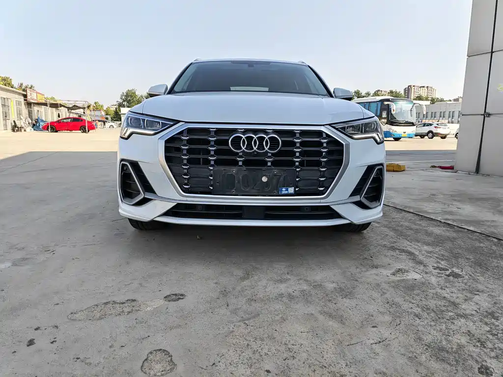 Audi Q3 — фото 2